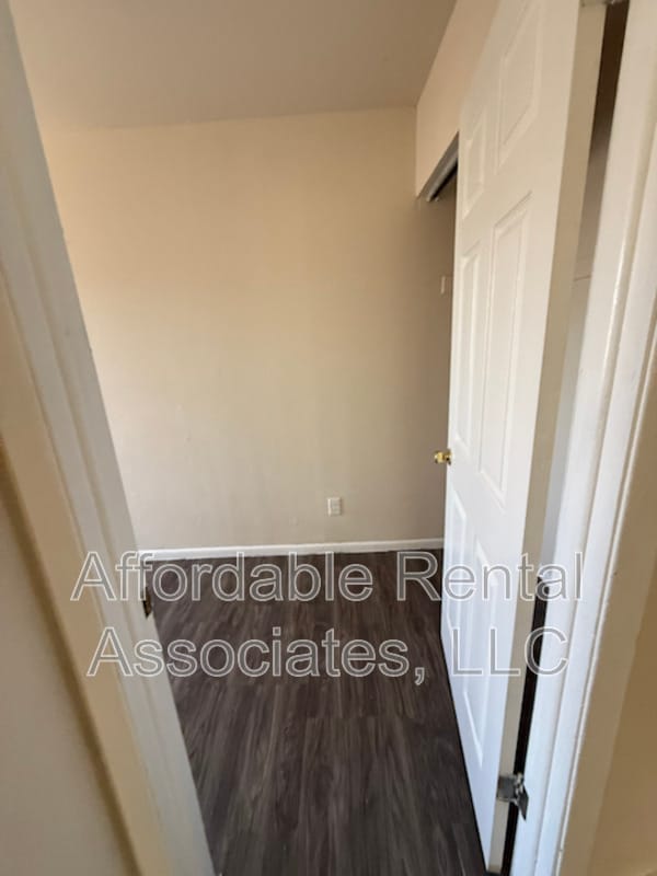 Foto del edificio - 8951A N 95th St