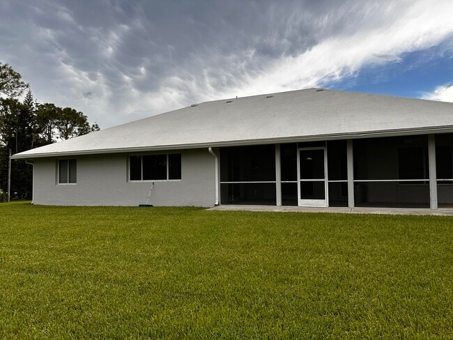 Building Photo - 13576 48th Ct N