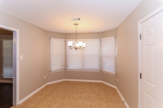 Building Photo - 5554 Harvey Pointe Ln