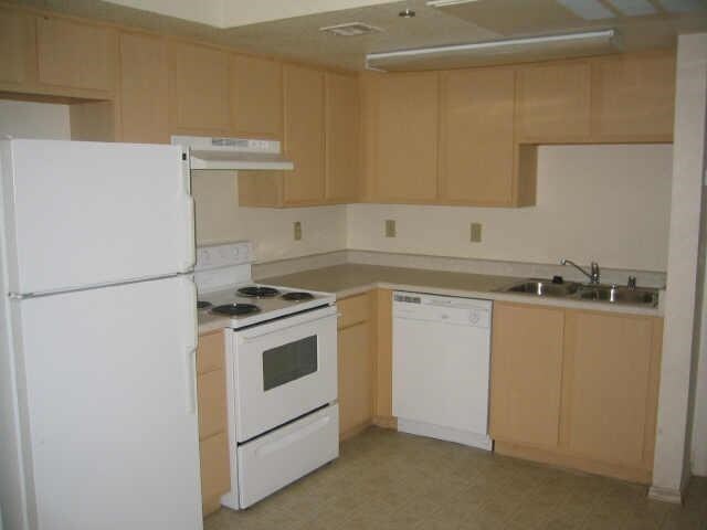 Foto del edificio - 16040 N 27th St