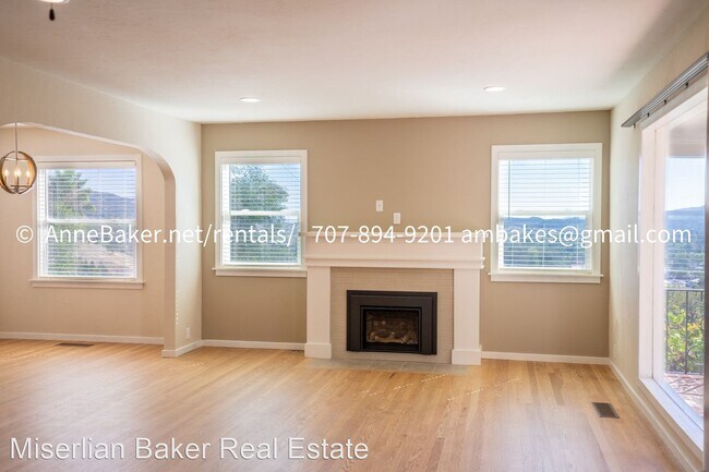 Foto del edificio - 3 br, 2 bath House - 120 Clovercrest Dr