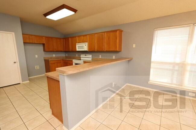 Foto del edificio - Charming 3 bed 2 bath Westridge Community
