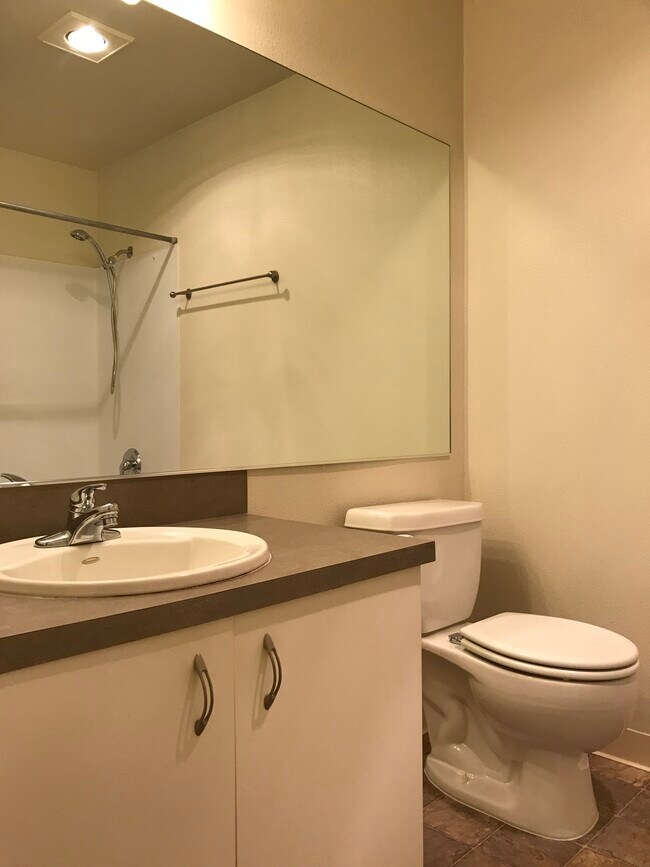 Foto del edificio - 5300 Harbour Pointe Blvd