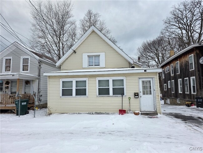 Building Photo - 113 W Seneca St