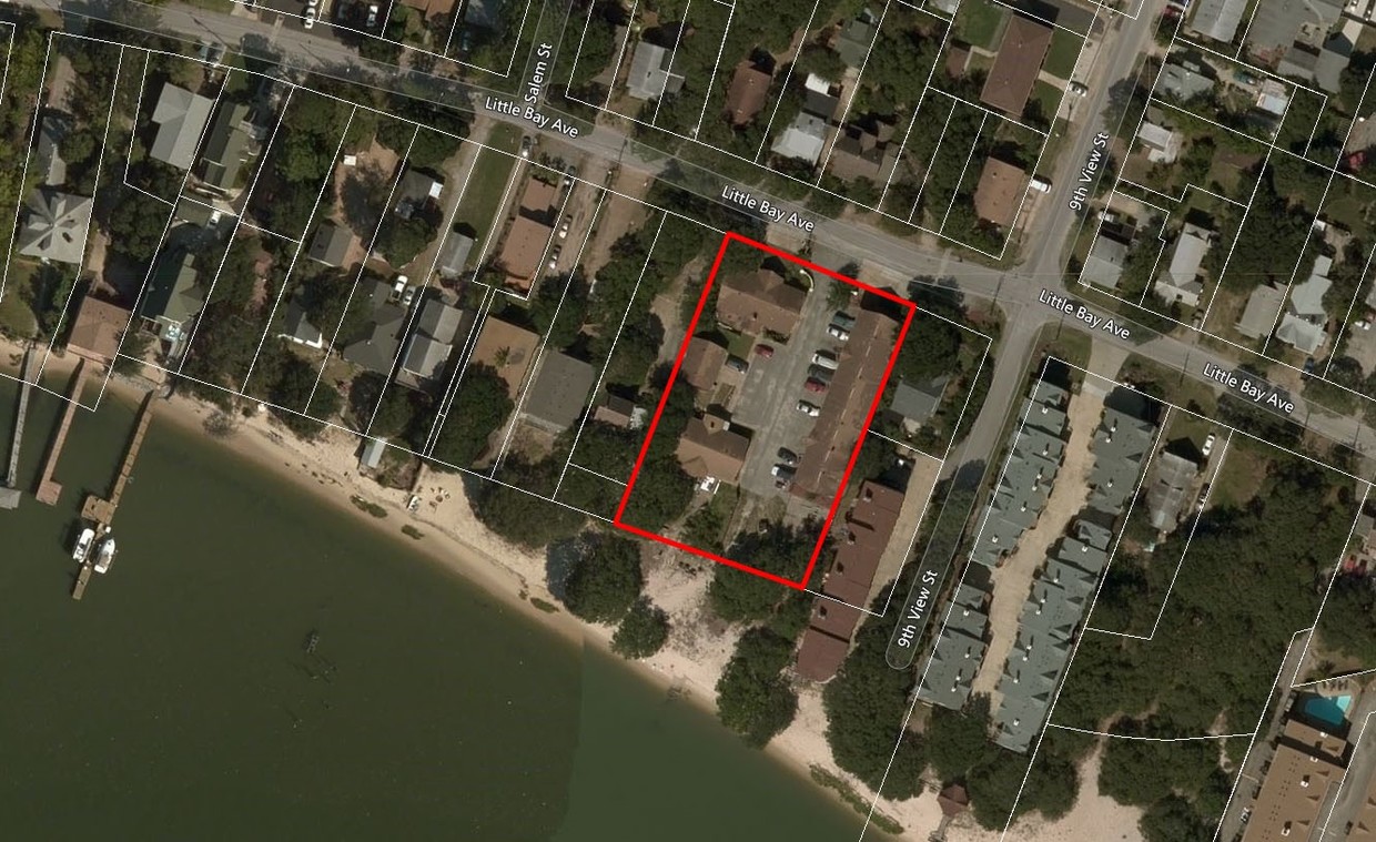 Building Photo - 905-911 Little Bay Ave