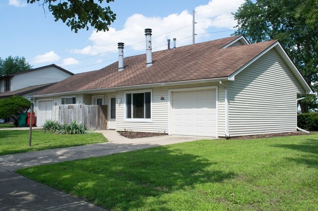 Building Photo - 2510MY