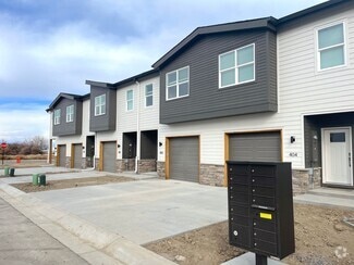 Building Photo - 624 Eisenhauer St