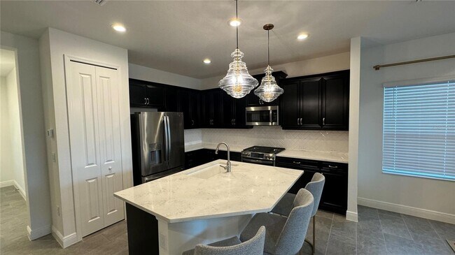 Foto del edificio - 14608 Barefoot Ln