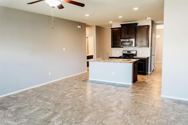Foto del edificio - 106 Meadow Mill Dr