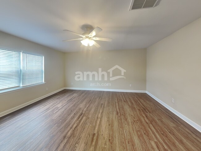 Building Photo - 23 Wolf Creek Lane