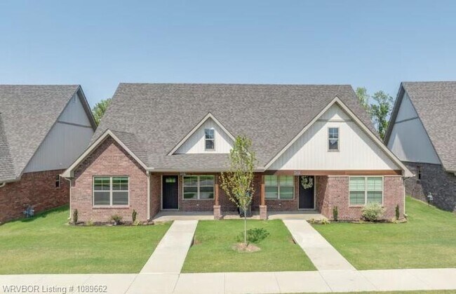 Foto del edificio - 11622 Maplewood Dr