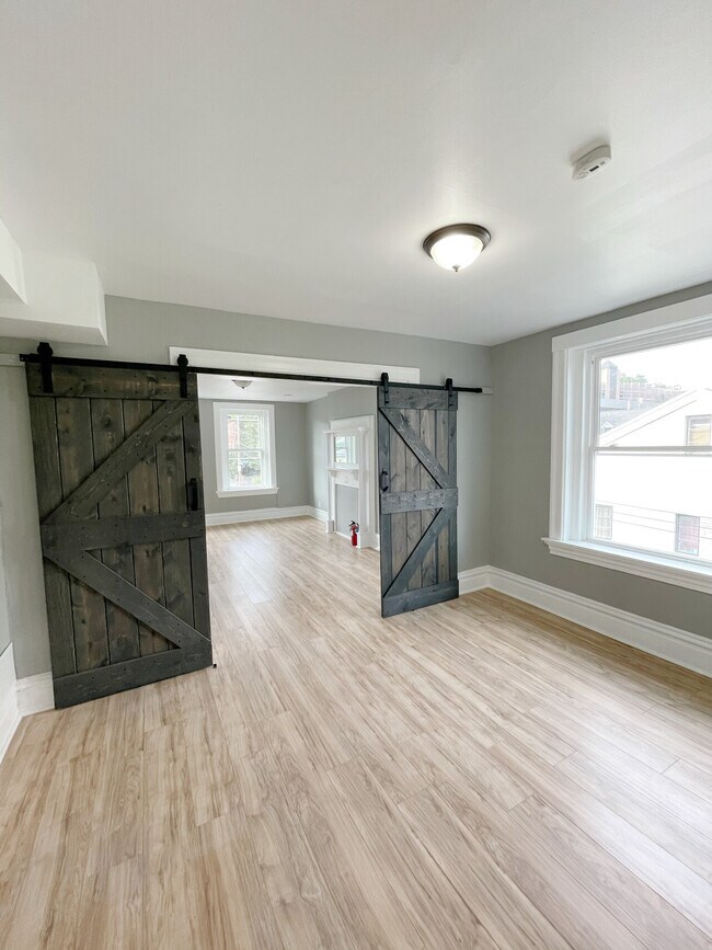 Foto del edificio - 107 Parkhurst