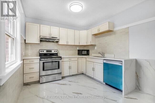 Photo du bâtiment - 5765 Dorchester Rd