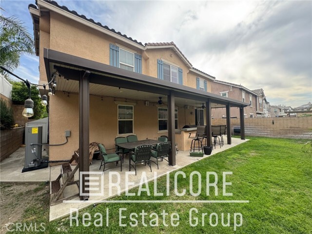 Foto del edificio - 15806 Rock Point Ln