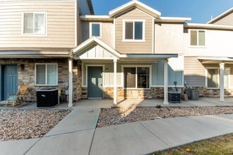 Building Photo - 742 E 150 N