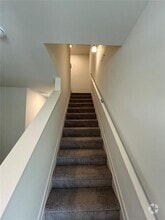 Building Photo - 1049 Paddington Dr