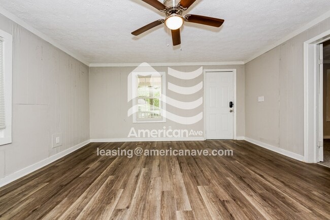 Building Photo - 214 Peachtree St