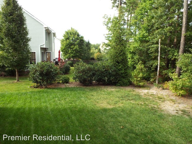 Building Photo - 5017 Sadler Place Ter