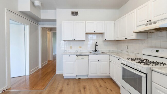 Foto del edificio - 1441 W North Shore Ave