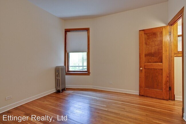Building Photo - 5213 S Dorchester Ave