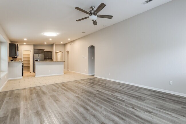 Foto del edificio - 15010 Cave Creek Ct