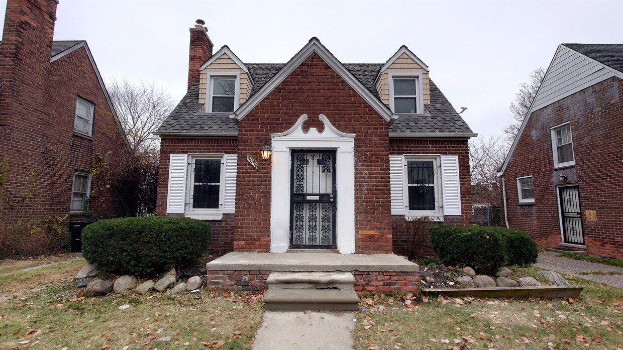 Primary Photo - 11056 Wayburn St