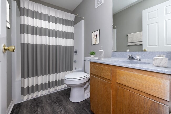 Interior Photo - Bayshore Townhomes