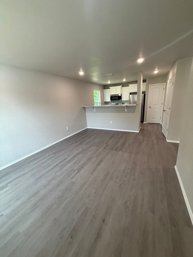 Building Photo - 1801 Wirsing Ave