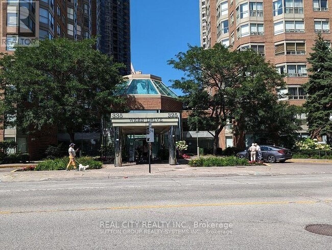 Building Photo - 325 Webb Dr