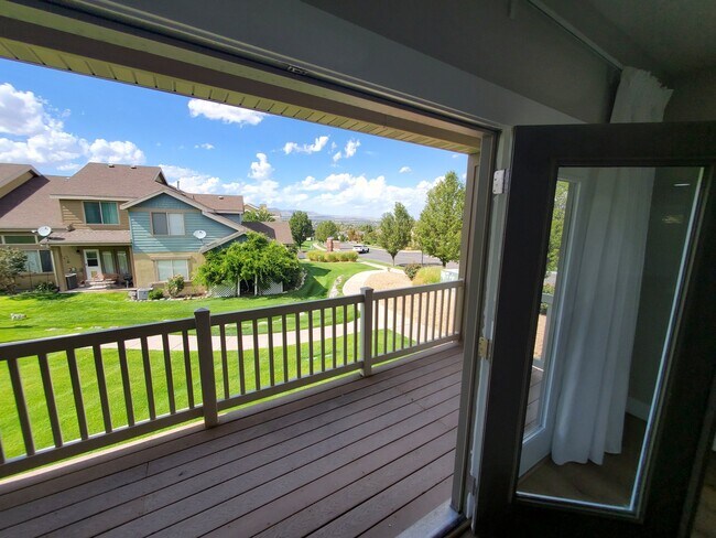 Foto del edificio - 14558 S Pebble Rose Dr