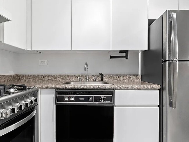 Foto del edificio - 222 E 14th St