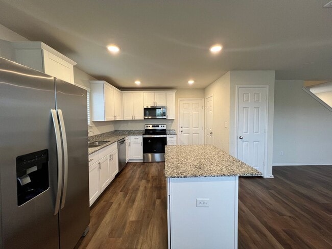 Foto del edificio - Stunning 4 bdrm Two-Story in  NBTX