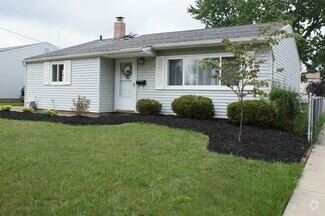 Building Photo - 6490 Almont Dr