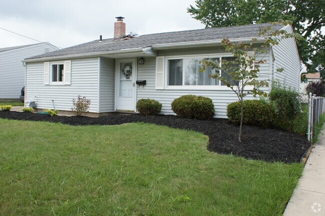 Building Photo - 6490 Almont Dr