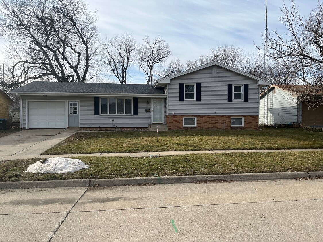 Primary Photo - 306 N 26th Pl