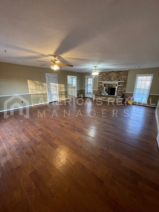 Foto del edificio - Great Home for Rent in Tuscaloosa, AL! AVAILABLE TO VIEW WITH 48HR NOTICE!!!