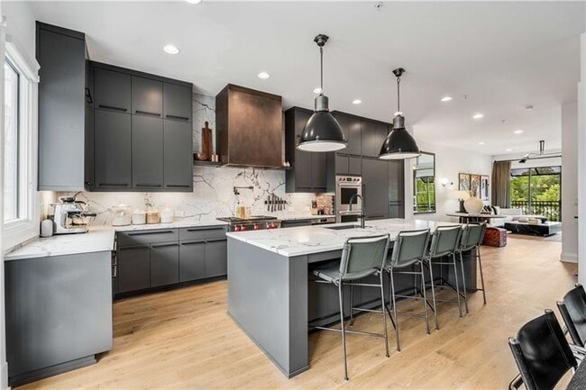 Foto del edificio - 661 Auburn Ave NE
