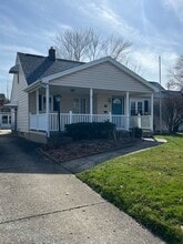 Building Photo - 86 Renee Dr