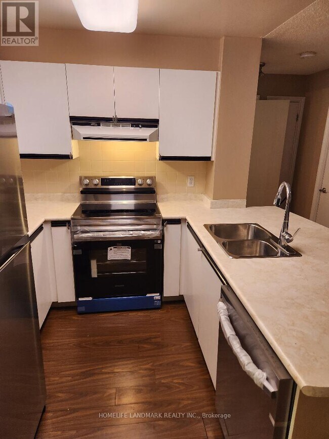 Photo du bâtiment - 105 Victoria St