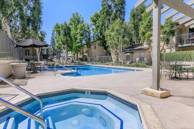 Foto del edificio - Mountain Creek Apartments