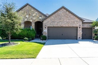 Building Photo - 528 Warner Dr