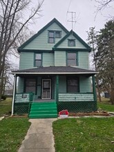 Building Photo - 343-311 11th St
