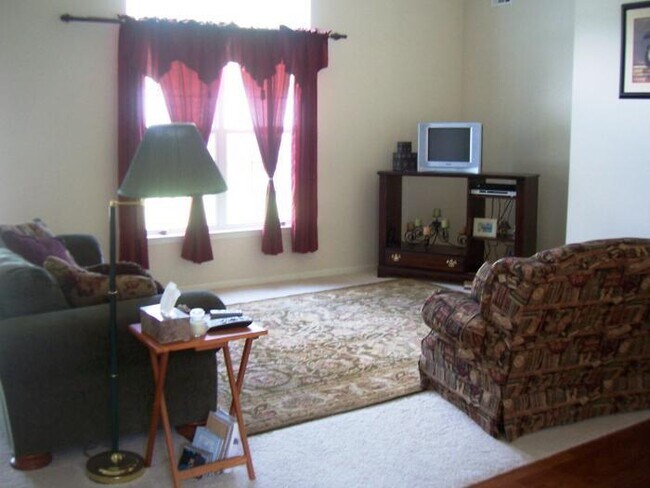 Building Photo - Mainstreet Subdivision