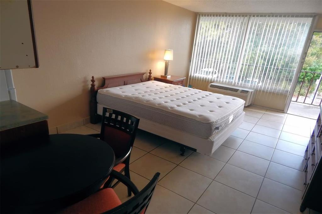 Foto del edificio - 7900 S Orange Blossom Trail