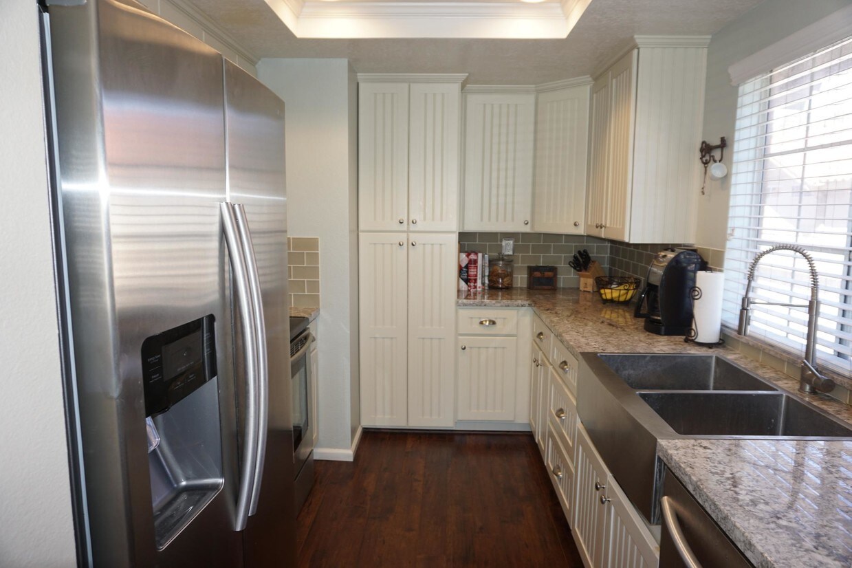 33 Box Elder, Rancho Santa Margarita, CA 92688 Condo for Rent in