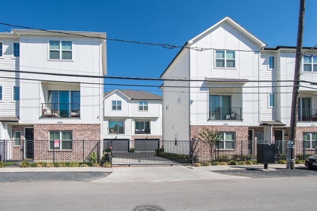 Building Photo - 4919 Avenue J