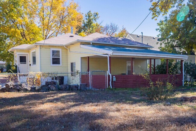 Building Photo - 1225 E Cache La Poudre St