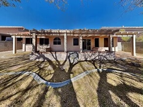 Building Photo - 6281 Hill Haven Ave