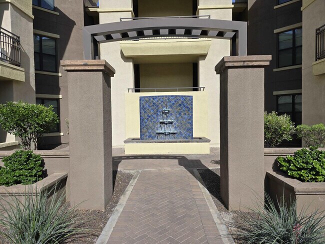 Foto del edificio - 7601 E Indian Bend Rd