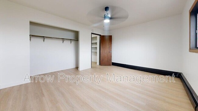 Foto del edificio - 215 E Arbor Ave